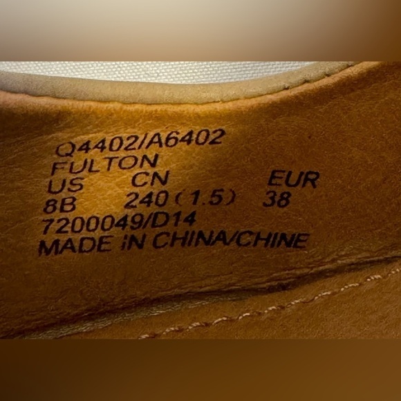 Coach Women’s Fulton T-Strap Leather Pumps Size 8M - Picture 6 of 9